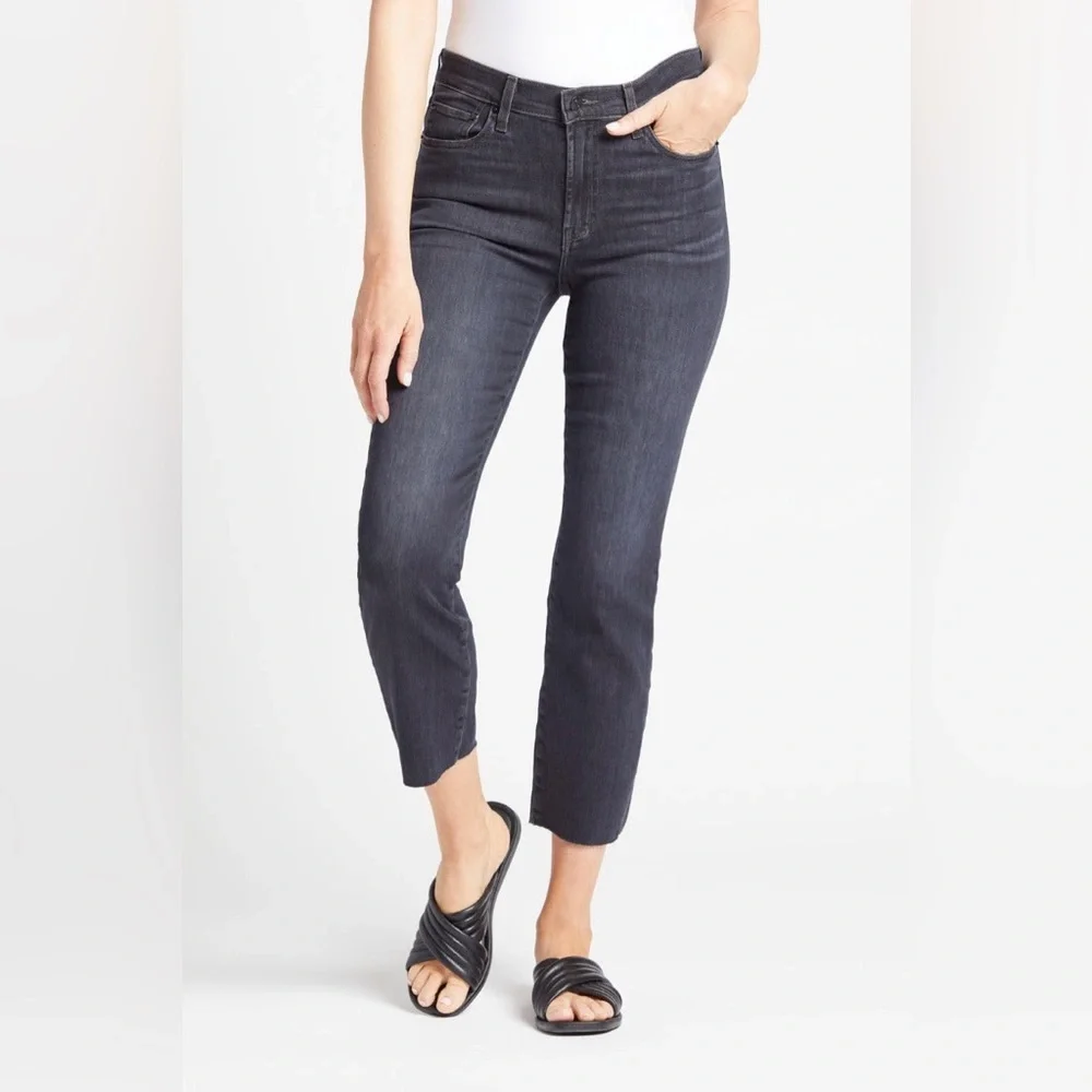 Edwin Bree Slim Straight Crop Jeans